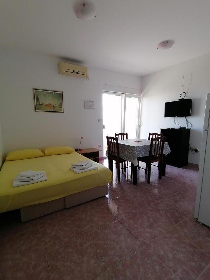 Apartments Coric Baška Voda Εξωτερικό φωτογραφία