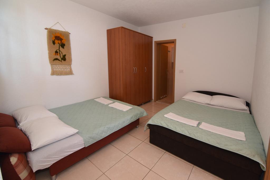 Apartments Coric Baška Voda Εξωτερικό φωτογραφία