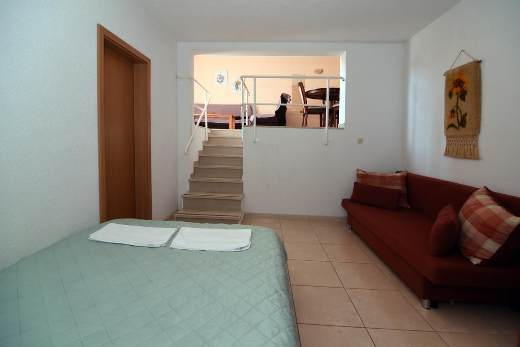 Apartments Coric Baška Voda Εξωτερικό φωτογραφία